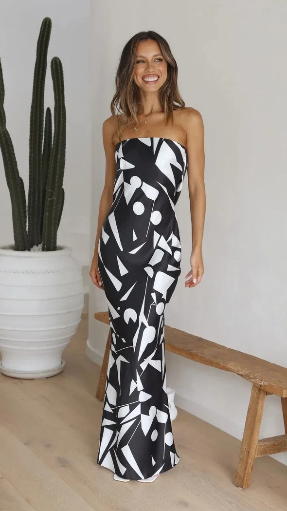 Maisie – Strapless Graphic Print Maxi Dress
