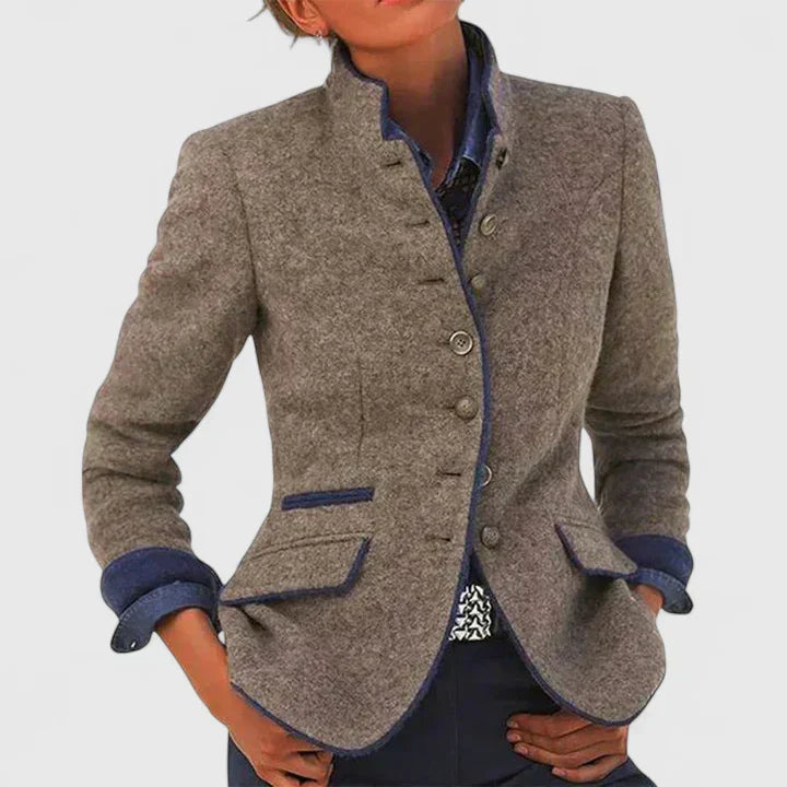 Tessa - Versatile and chic blazer