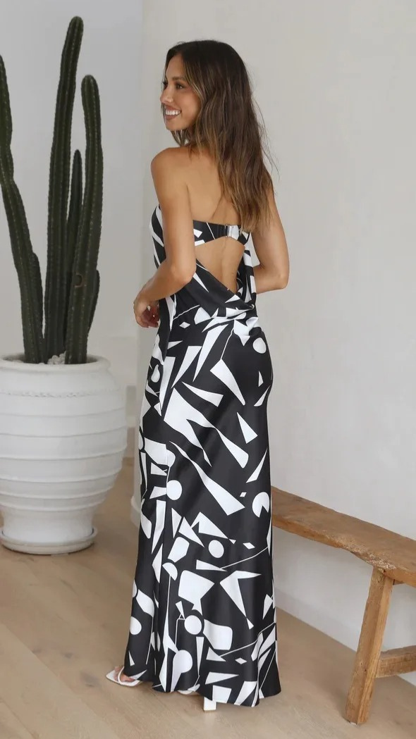 Maisie – Strapless Graphic Print Maxi Dress