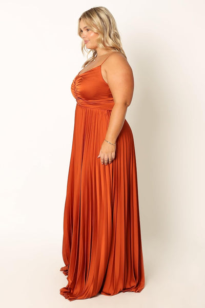 Elanita - Elegant Pleated Dress