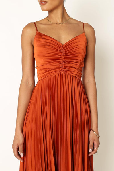 Elanita - Elegant Pleated Dress