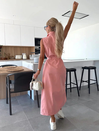 Delphine – Sleeveless Buttoned Denim Dress