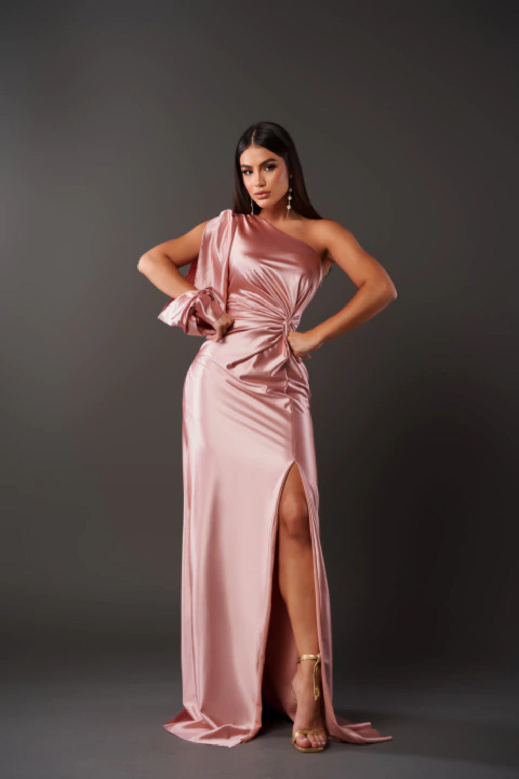 Zinaria - Elegant and refined dress